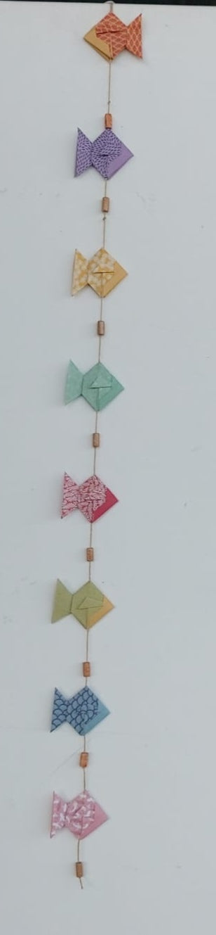 Origami Suspension "Poissons Colorés"
