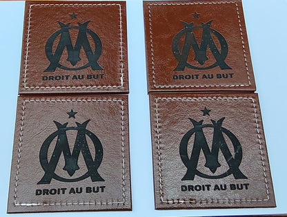 Dessous de verres en cuir