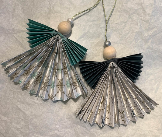 Ange origami vert